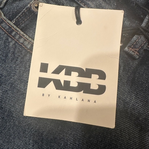NWT KBB by KAHLANA Women's Mid-Rise Barrel Leg 'The Lynnox Jean' - Dark Wash - 4 - Picture 7 of 9
